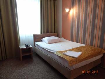 Фото номера Стандартный одноместный номер Отель Hotel Restauracja Cukropol г. Гостынь 9